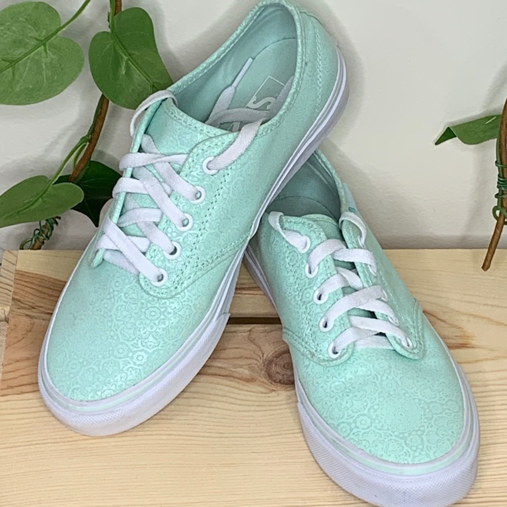 Light mint Vans